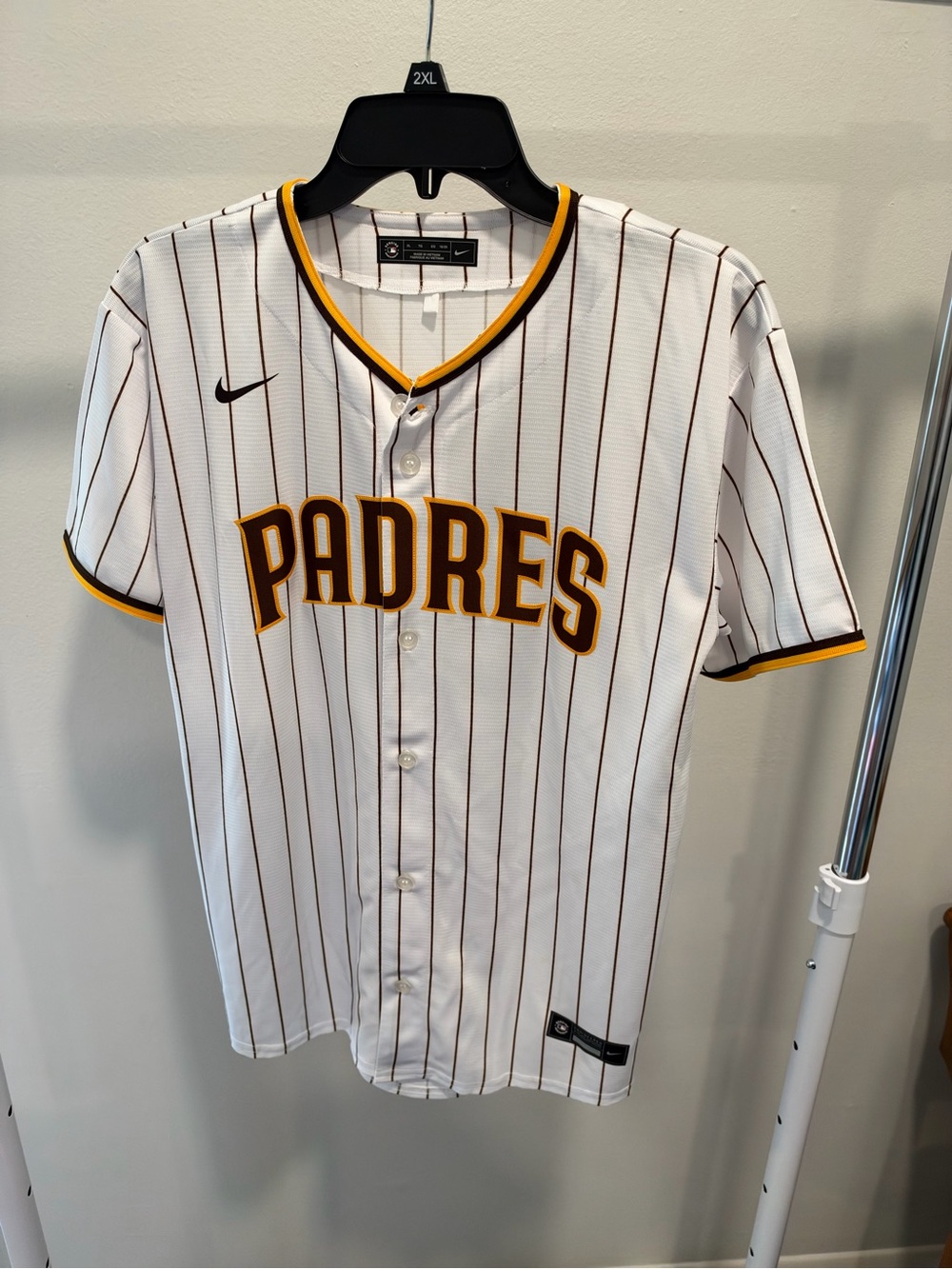 Nike Padres Juan Soto Jersey, EUC, youth XL